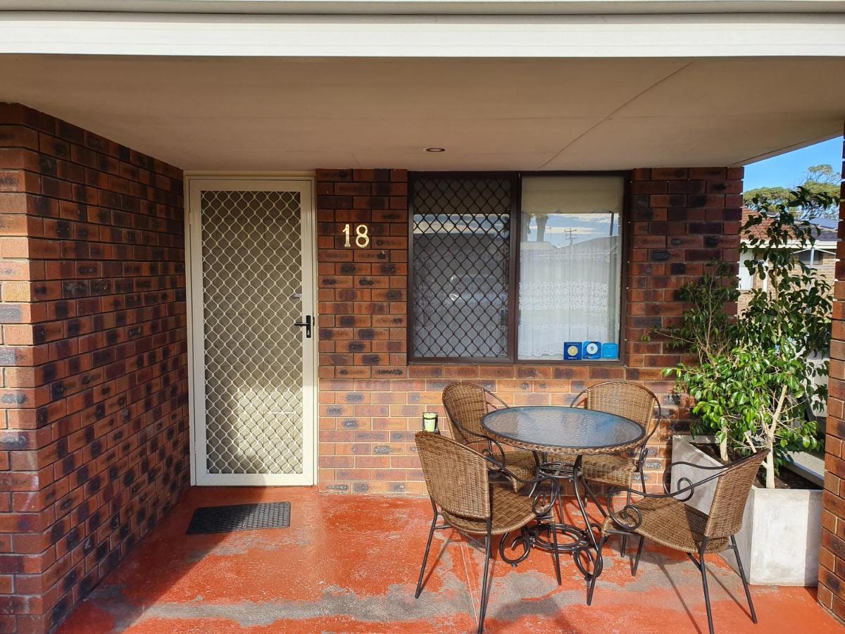 Ocean Beach Chalet 18 Jurien Bay Exterior foto